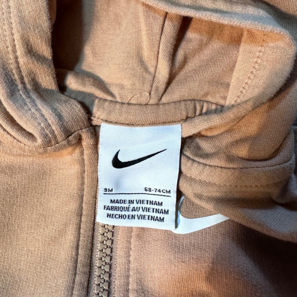 Nike Baby Boys Tan Khaki Fleece Zip Up Hoodie and Joggers Tracksuit Set 9M - Picture 2 of 4